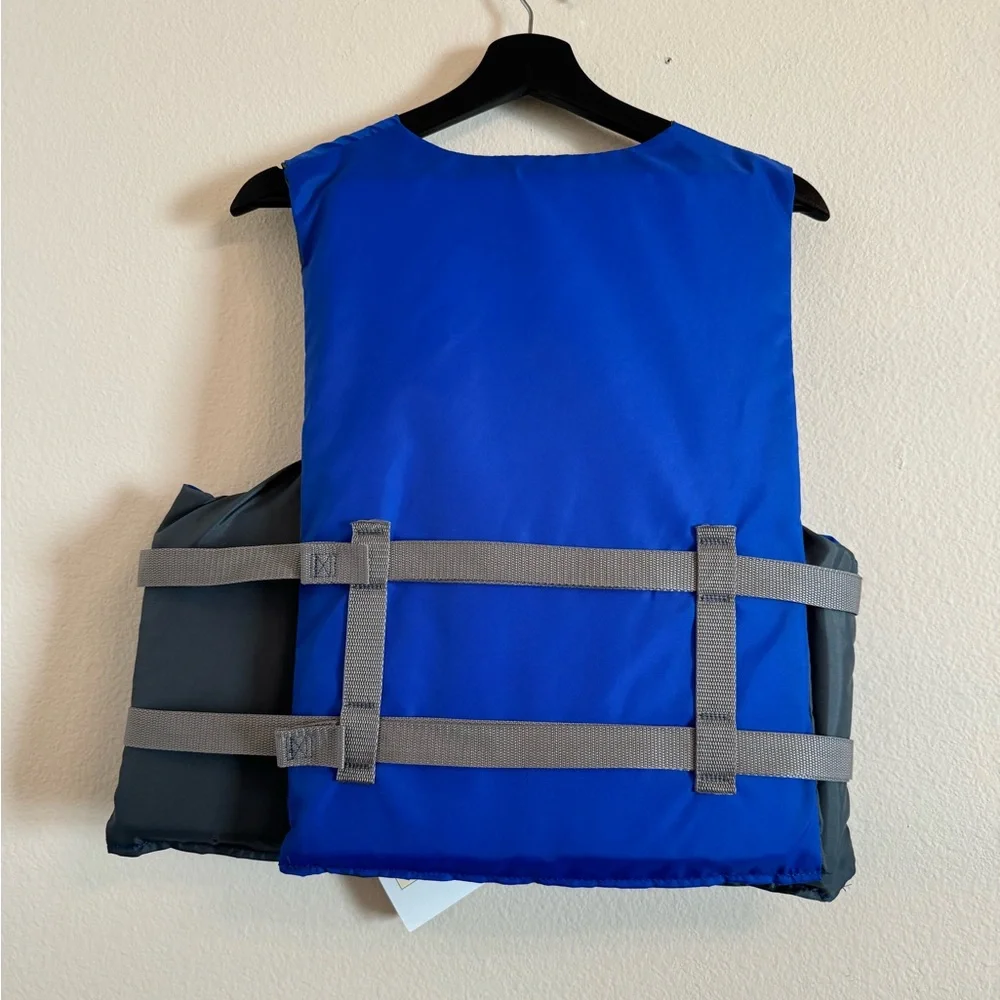 Adult Stearns Classic Series Boating Life Vest Universal Blue Model 2001